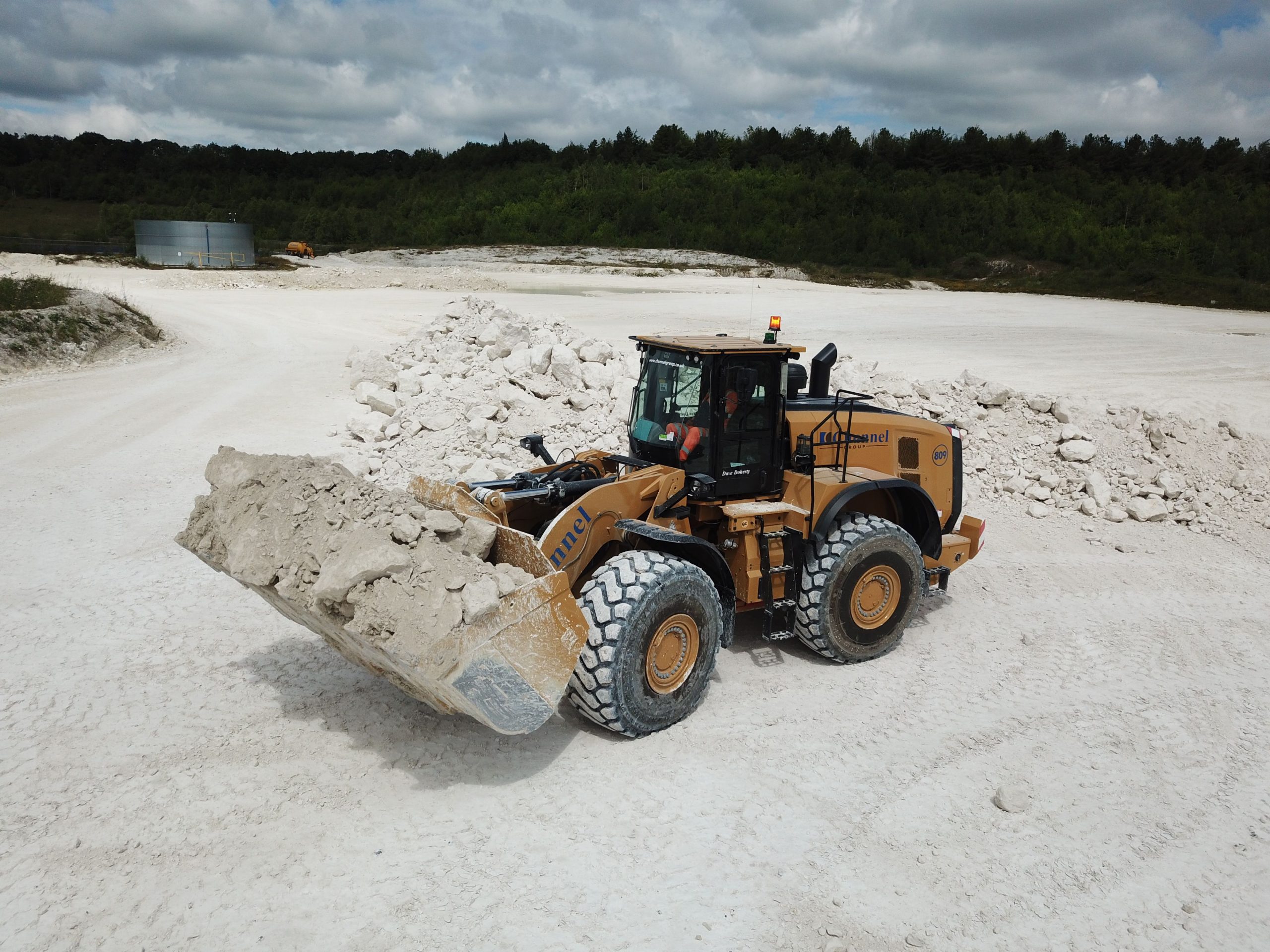 loading shovel